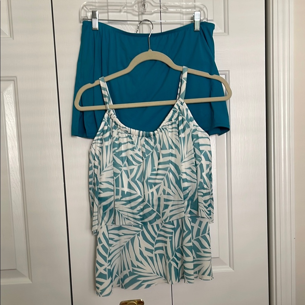 Teal and White Leaf Pattern Swim